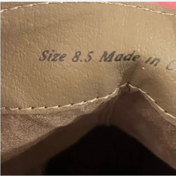 NWT- Dolce Vita Waterproof Upper Boot in Truffle. Size: 8.5 - Picture 13 of 13